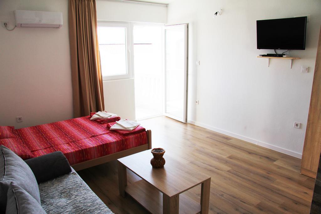 Apartments Miki Bar Kültér fotó